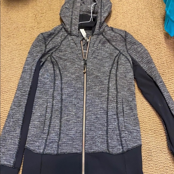 Lululemon jacket - Picture 1 of 3
